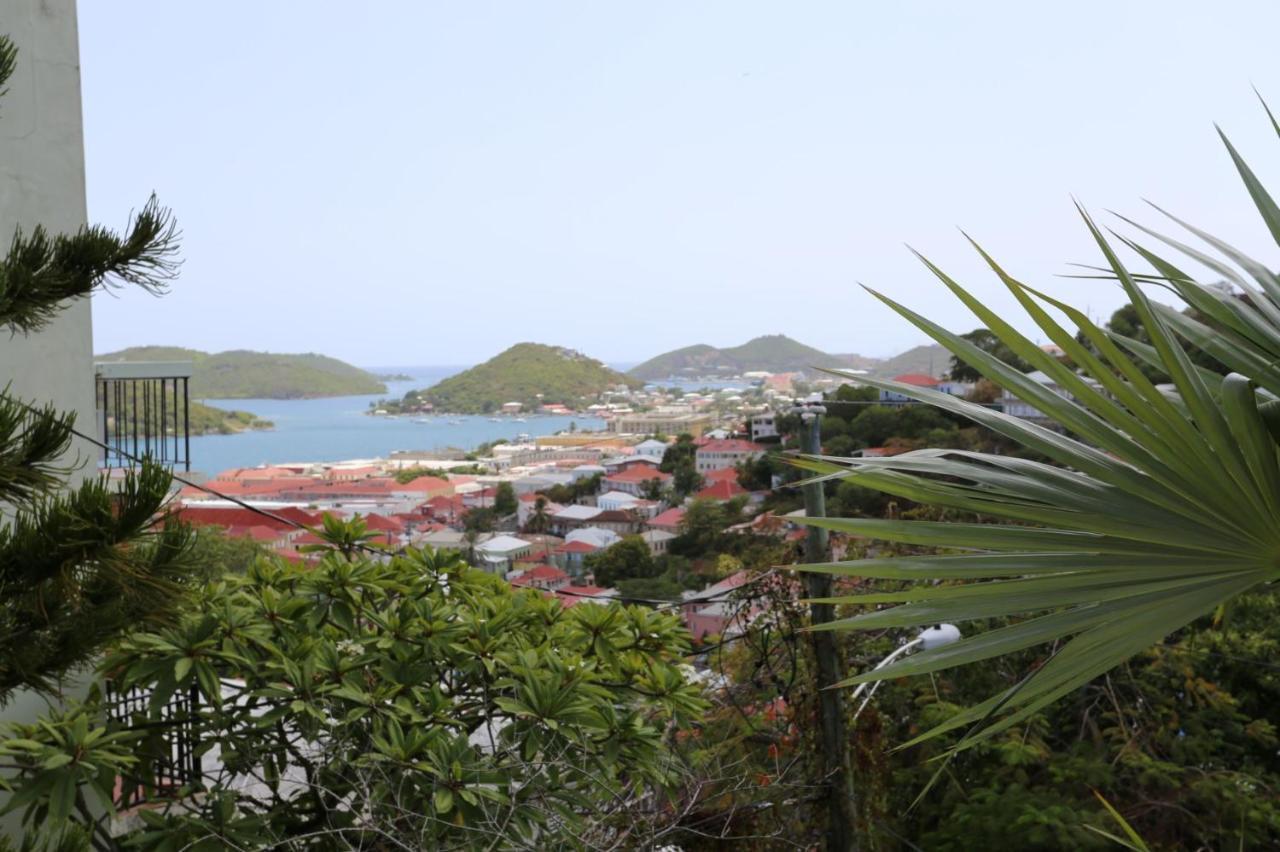 The Green Iguana Hotel ชาร์ลอตต์อะมาลี ภายนอก รูปภาพ